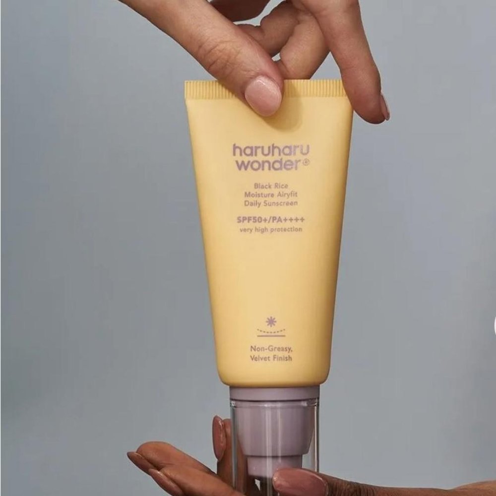 Haruharu WONDER - Black Rice Moisture Airyfit Sunscreen 50ML